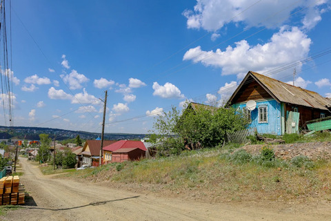 В продаже домик, расположенный в живописном городе Нязепетровске на ул