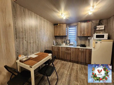 Дом с баней в деревне рядом с озером