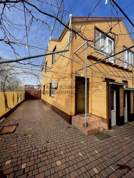 Дом, 300 м2, 2 этажа, 12 спален