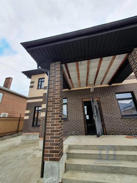 Продаю дом в коттеджном поселке Изумрудный-1 в х Камышеваха