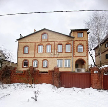 Продается роскошный трехэтажный (4 уровневый) коттедж в дер Жуково