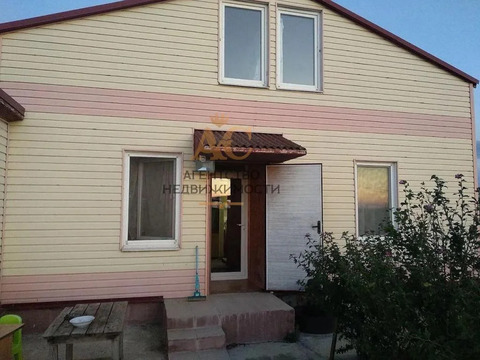 Дом, 107 м2, 2 этажа, 4 спальни