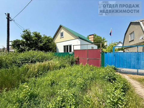 Дом возле школы