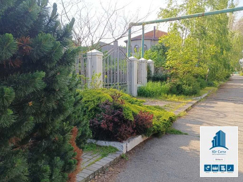 Дом -крепость.