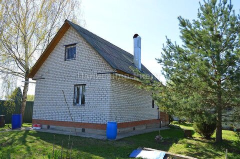 Кирпичный дом в жилой деревне на участке 15 соток. Боровск. 90 км от .