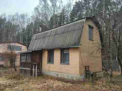Кирпичный 2 эт. дом с отоплением на участке 5 сот. в черте Климовска