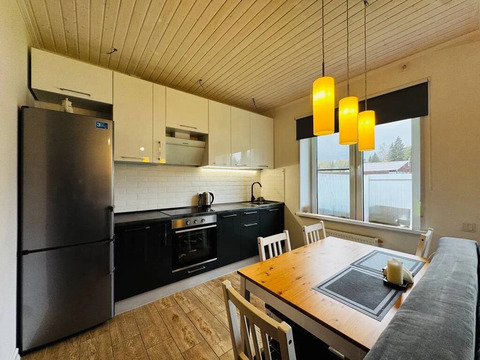 Дом 100 м2 на участке 10 сот.