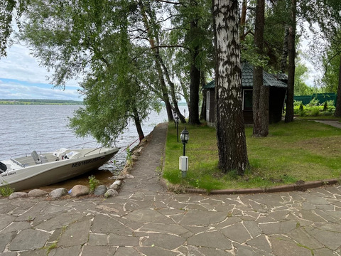 Дом, баня, 3 беседки с собственным пляжем на Озернинском водохранилище