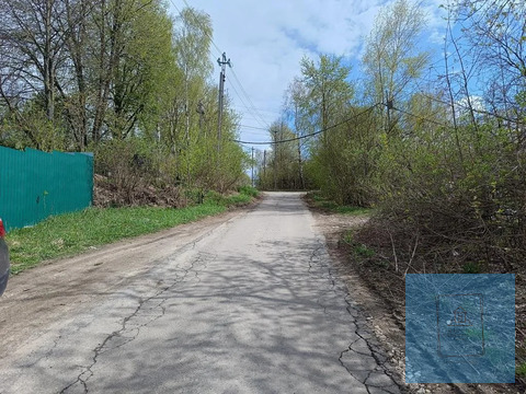 Участок 11 соток ЛПХ в старой части д. Загорье