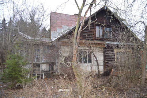 Продам 2-х этажную часть дома (доля в праве 1/2) в посёлке Удельная.