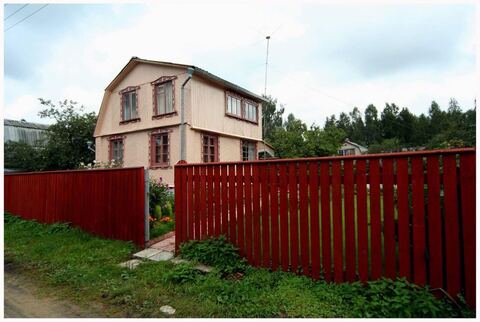 Продаётся дача с земельным участком в Московской области