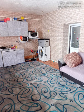 Домик за городом.