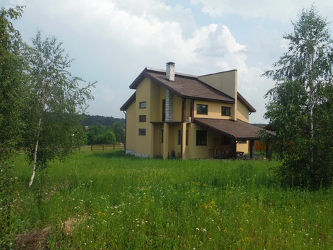 Продается жилой дом в элитном коттеджном поселке Калужской области