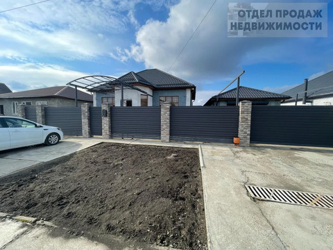 Дом с гаражом