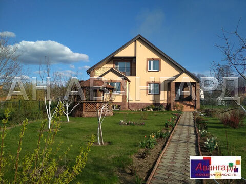 Продается дом площадью 400 кв. м в г. Жуков, Калужской облати