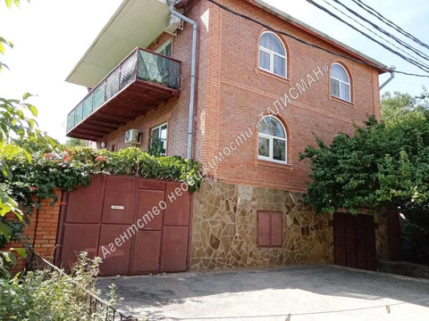 Продам дом 250 кв.м. на участке 6 соток в центре г.Таганрог