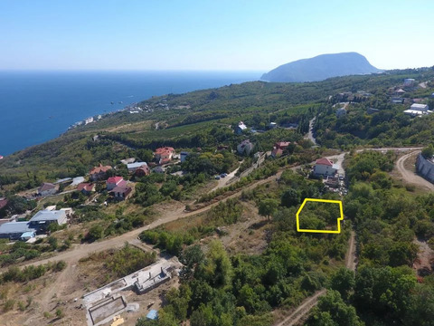 Продается земельный участок Респ Крым, г Алушта, село Малый Маяк, ул .