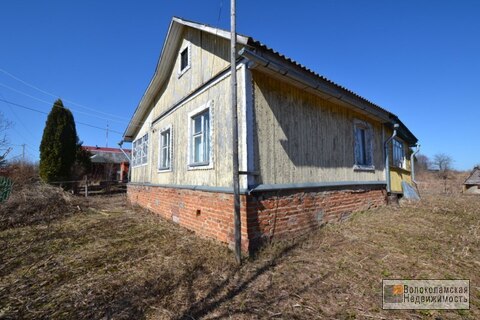 Деревянный дом с участком 19 сот. в д.Шишкино 95 км от МКАД