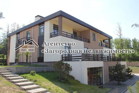 заметил агентство недвижимости по продаже загородной недвижимости в мимолетно подумал