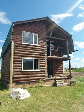 Двухэтажный дом в поселке Ракитное
